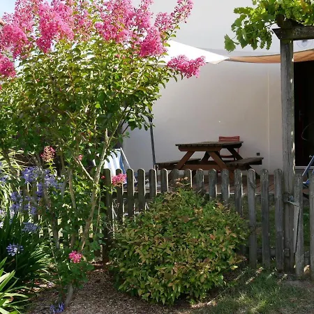 De Caractere Au Coeur Des Vignes Avec Jardin, Velos Et Equipements Bebe - Fr-1-306-796 * Chateauthebaud